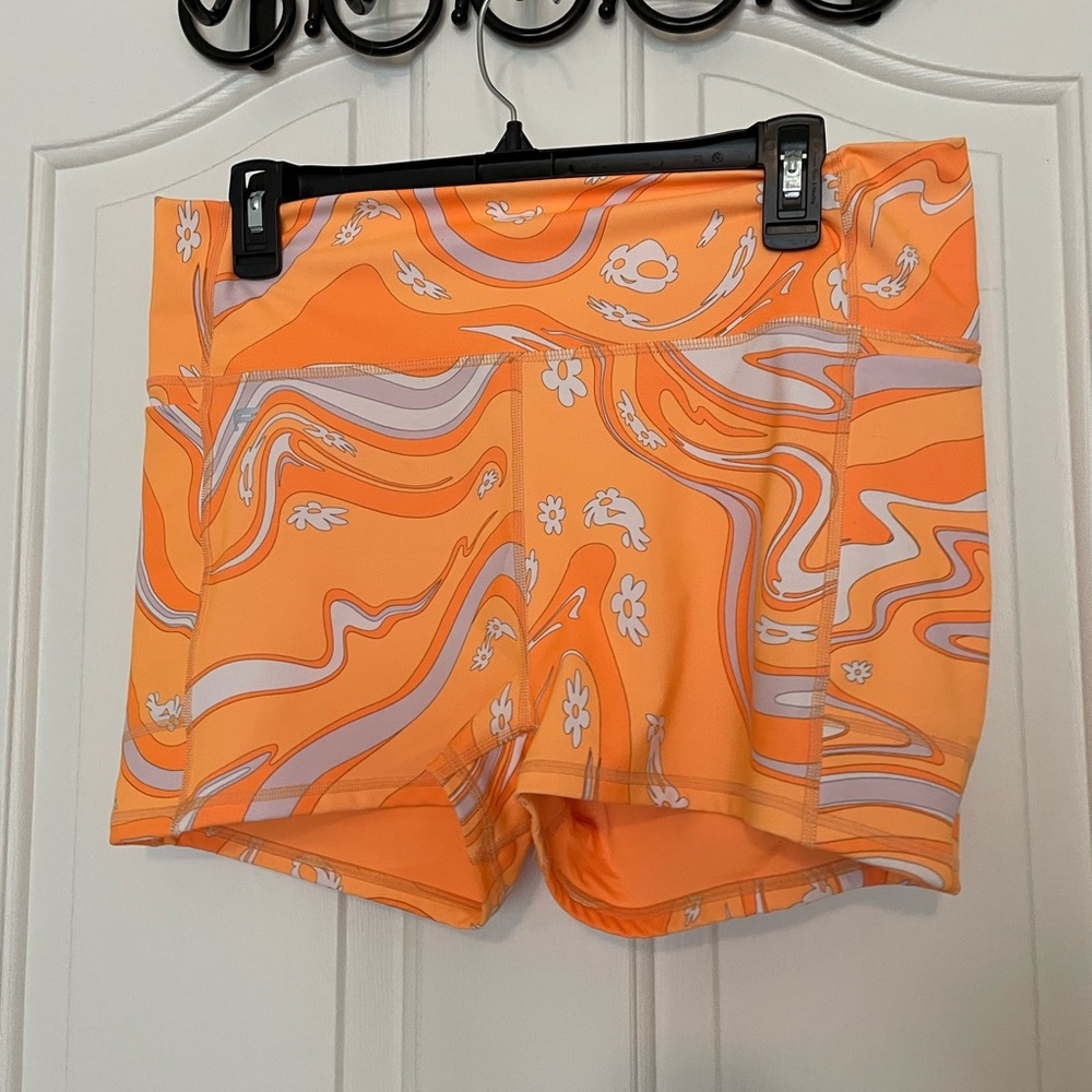 Fabletics athletic biker shorts! Never worn!